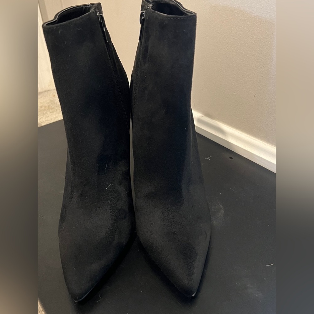 🔥Hot hooker boot alert 😂! size 10 fabulous suede boots with gold leaf/floral